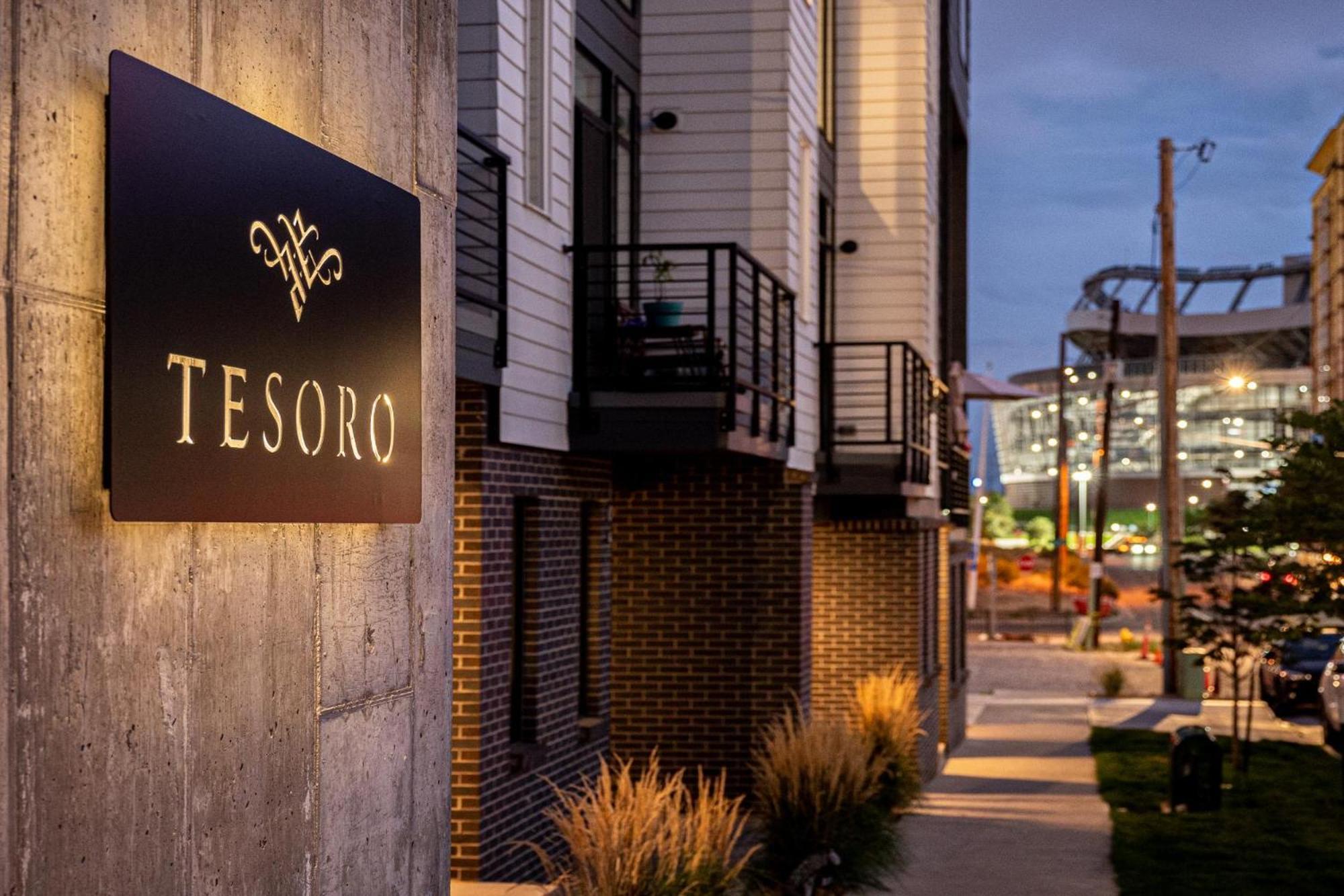 Villa Gameday Oasis - Private Balcony - Jefferson Park - Tesoro DEN Exterior foto