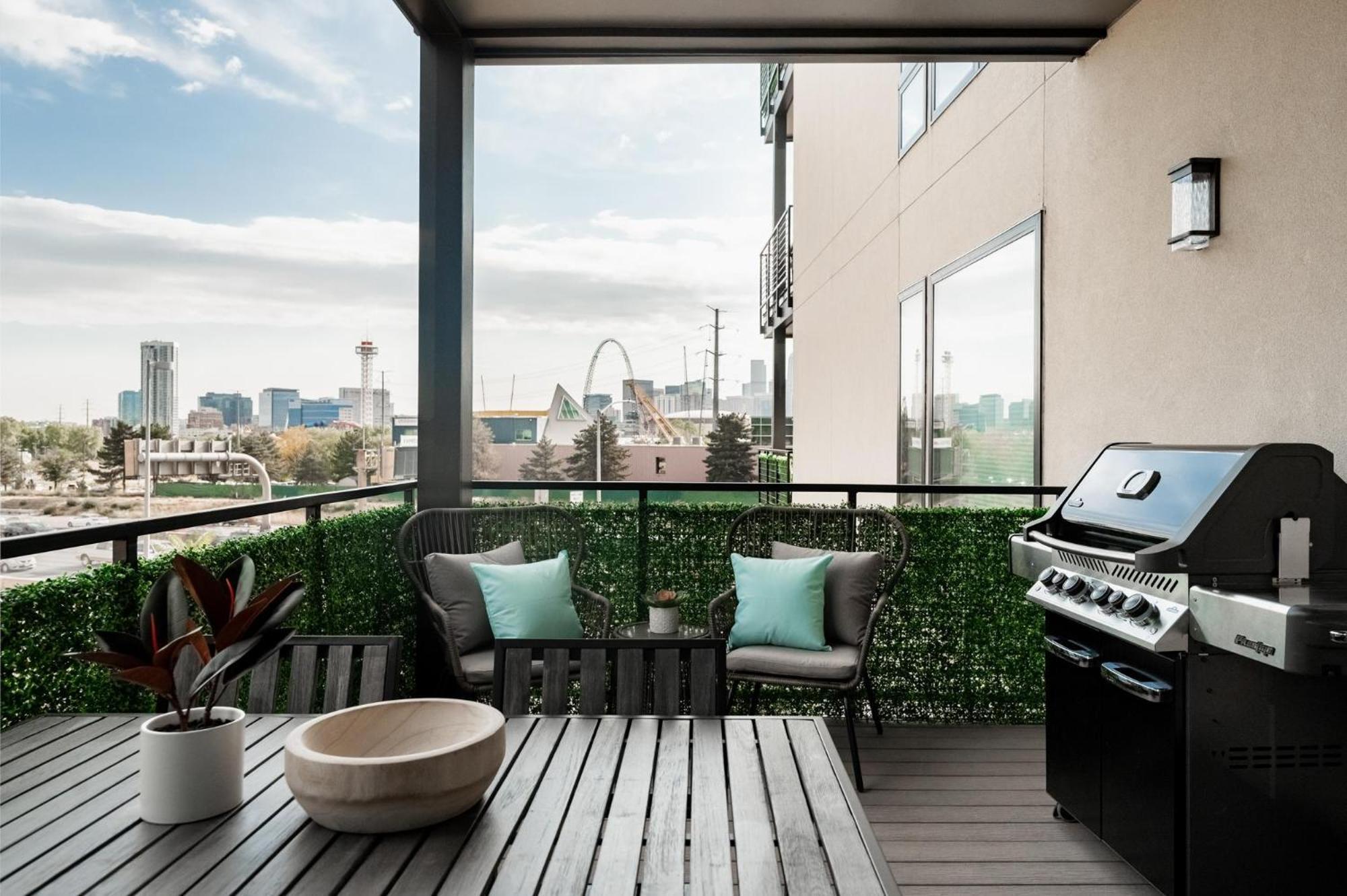 Villa Gameday Oasis - Private Balcony - Jefferson Park - Tesoro DEN Exterior foto